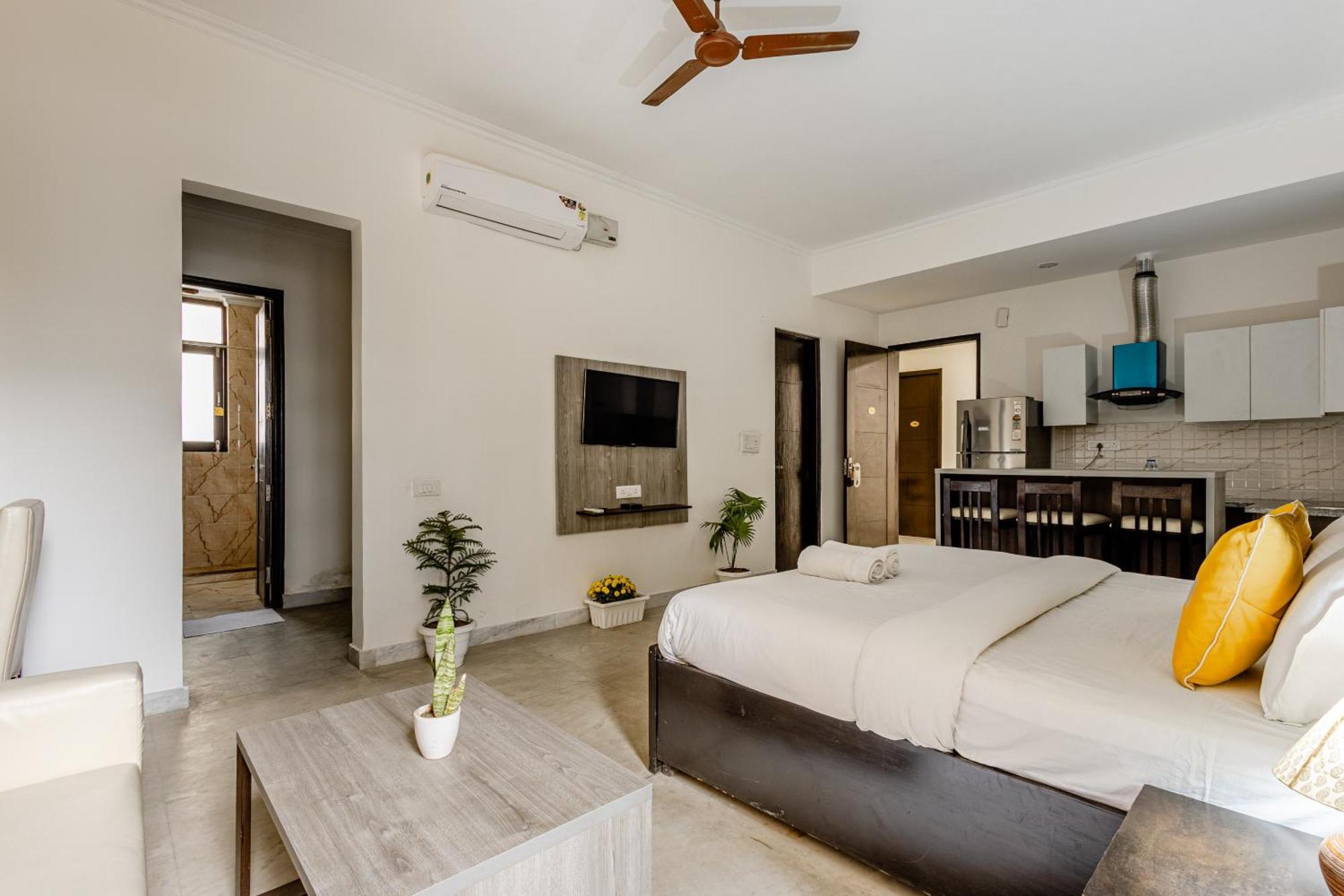 Lime Tree Service Apartment Golf Course Road, Gurgaon Exterior photo