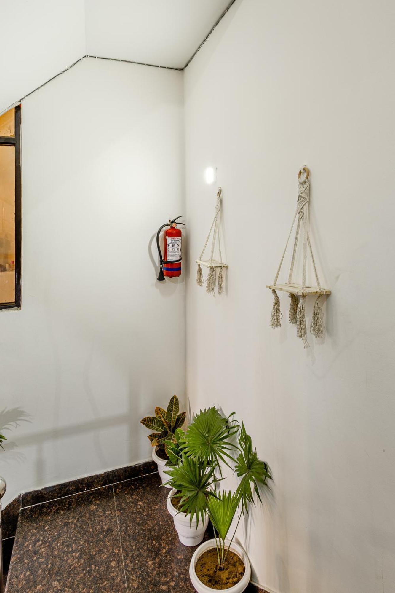 Lime Tree Service Apartment Golf Course Road, Gurgaon Exterior photo