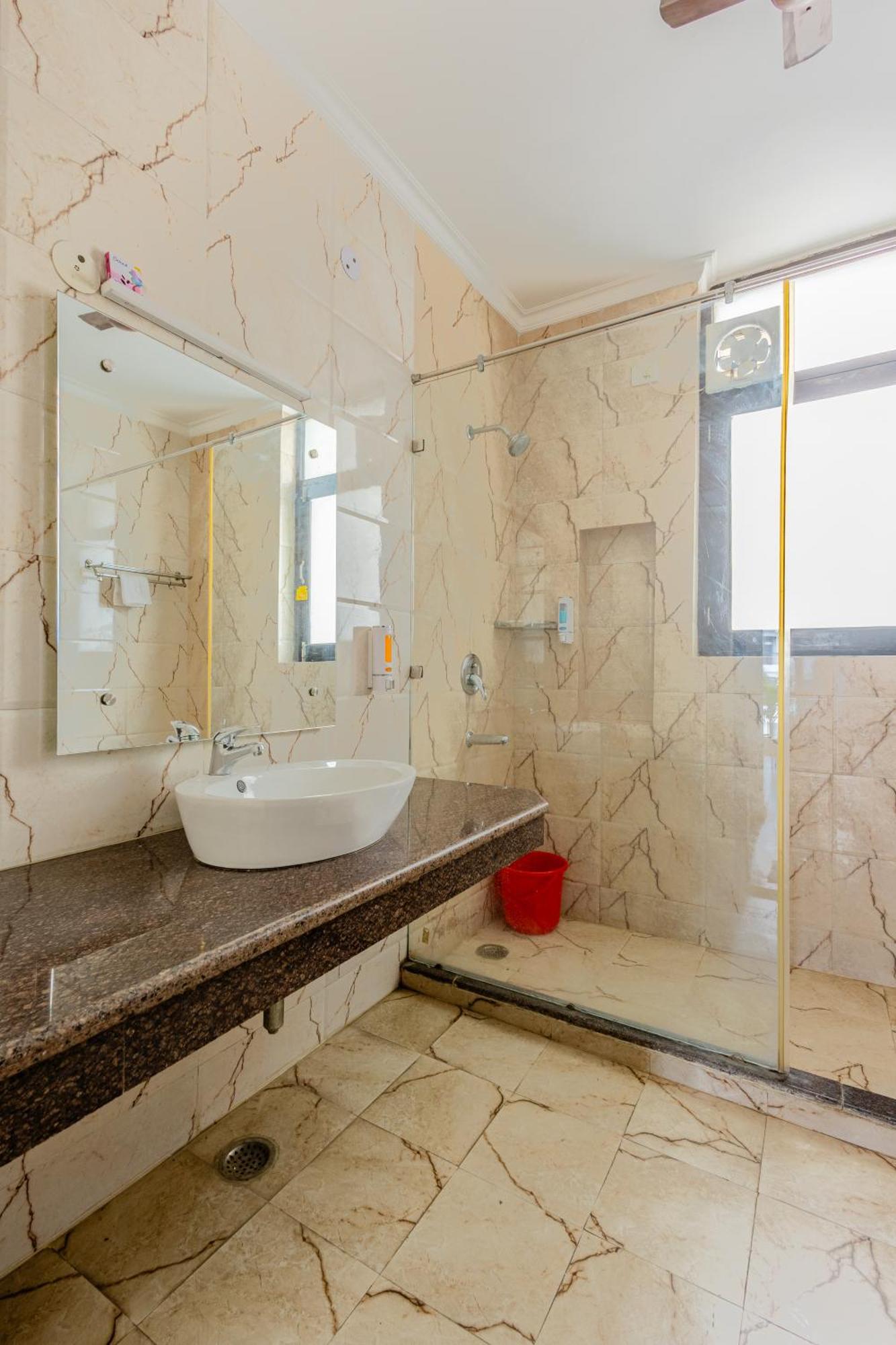 Lime Tree Service Apartment Golf Course Road, Gurgaon Exterior photo